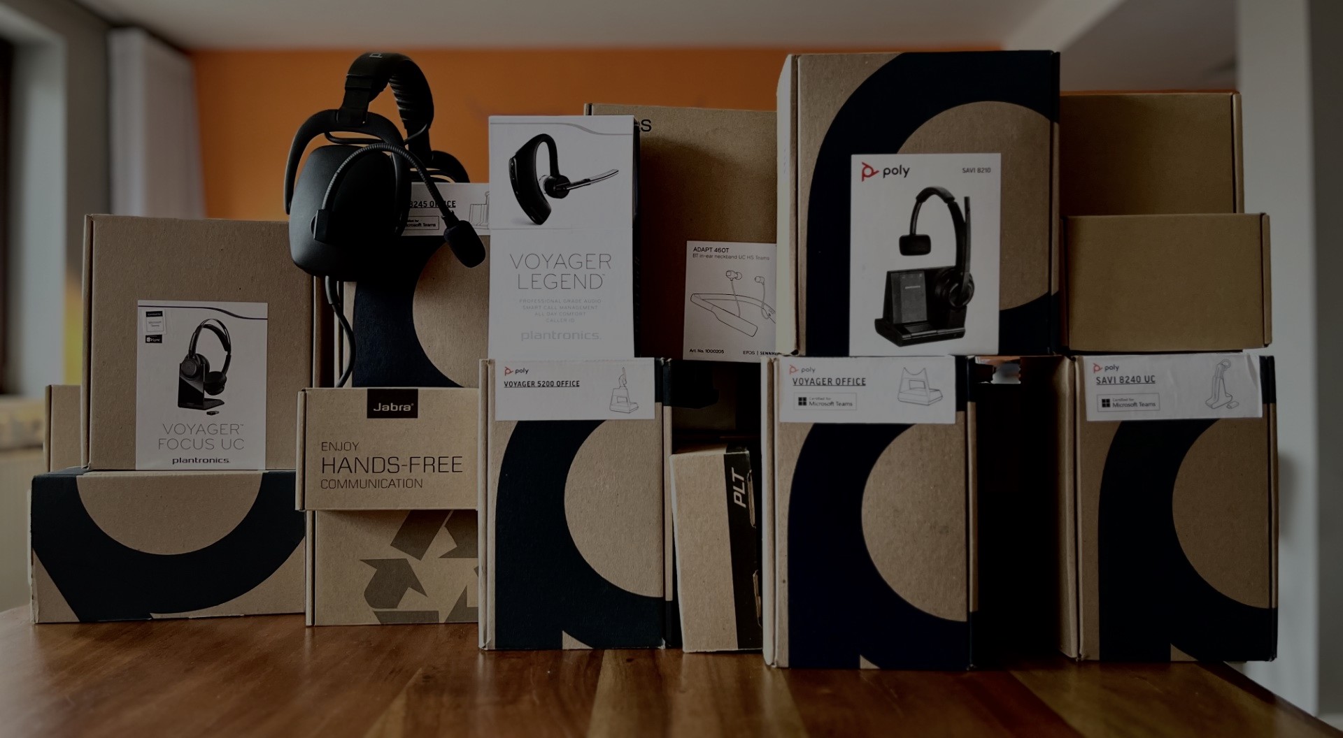 Katbild_Headset_Restposten Kopie