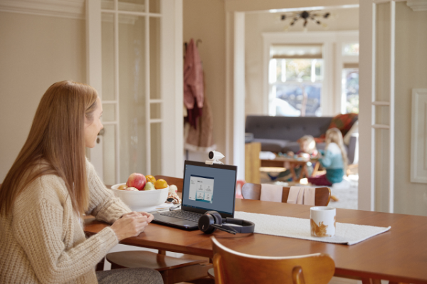 Poly Studio P5 USB Full HD Webcam Teams mit Autofokus